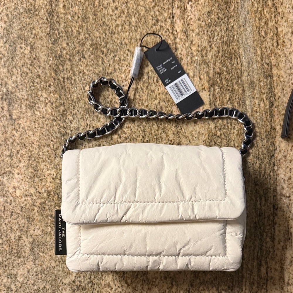 Marc Jacobs Off-White Quilted Crossbody Bag with Chain Strap